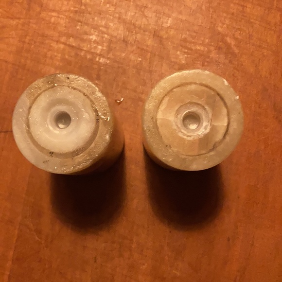 Rare Salt & Pepper Shaker Set | Marble, Quartz, Stone | Roman Style - Picture 5 of 8